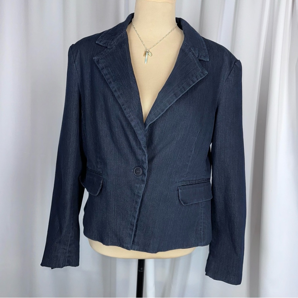 Women's Navy Blazer Jacket - Classic Tailored Style